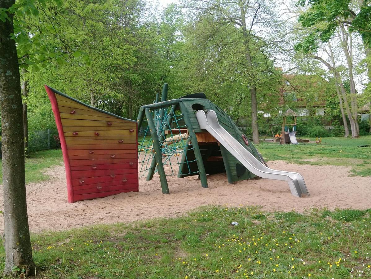 Ferienwohnungen Flora Bad Windsheim Bagian luar foto